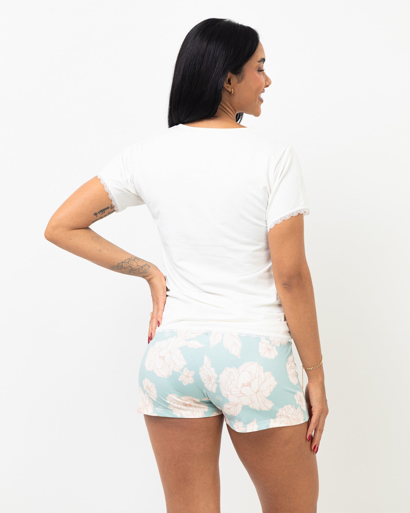 Pijama Curto de Viscose Manga Curta com Shorts e Elástico Interno Vi