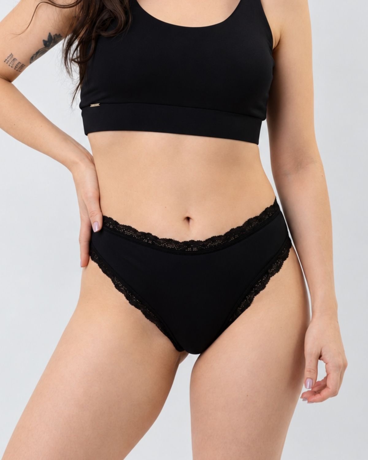 Calcinha Fio de Modal com Acabamento em Renda Nicoli