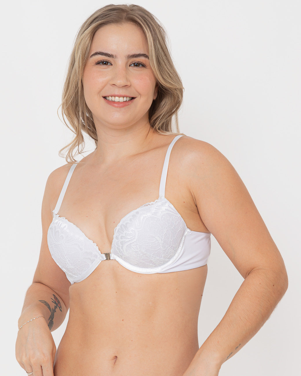 Sutiã Push Up de Microfibra com Renda Bojo 3D e Fecho Frontal Vanessa